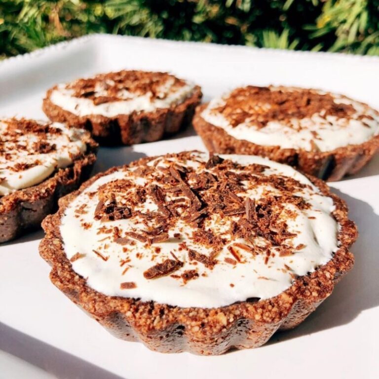 mini chocolate pudding pies