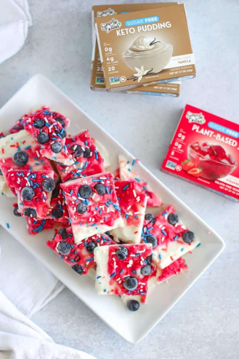 Patriotic Pudding Bark pin