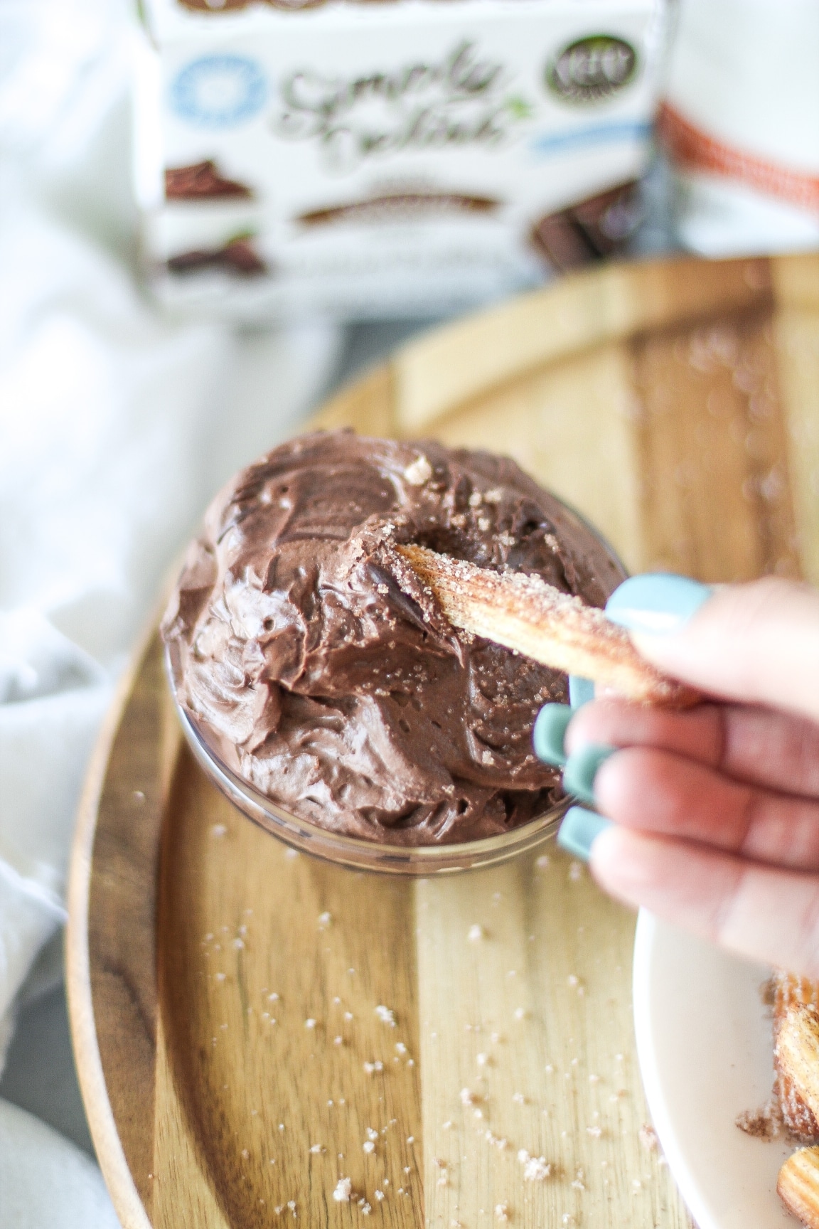 sugar-free-churro-dunker-dunking