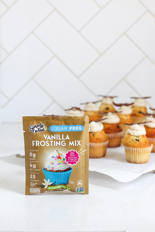 Vanilla Frosting Mustache Cupcakes Featured Image