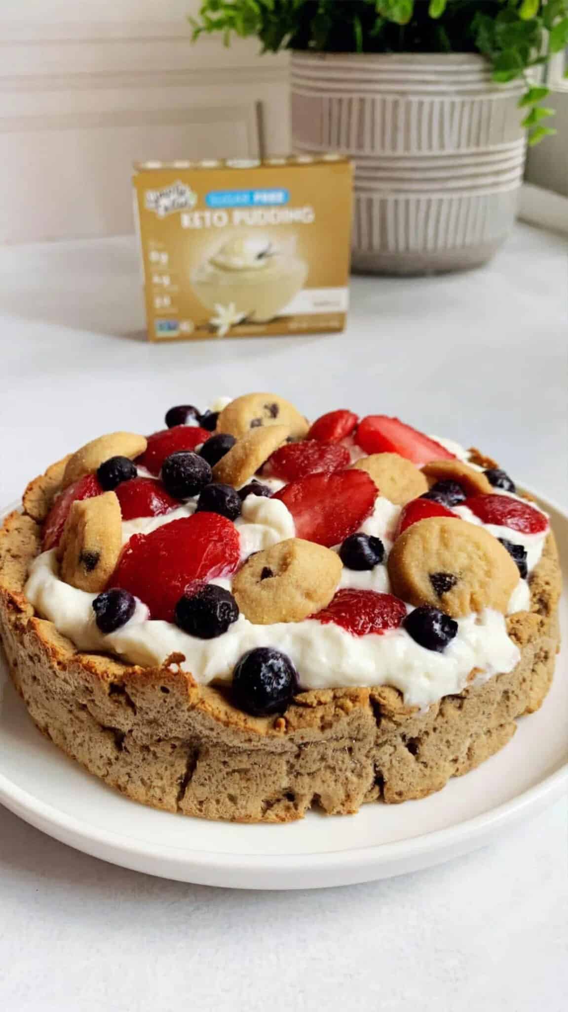 Vanilla Pudding Berries Cookie Pie